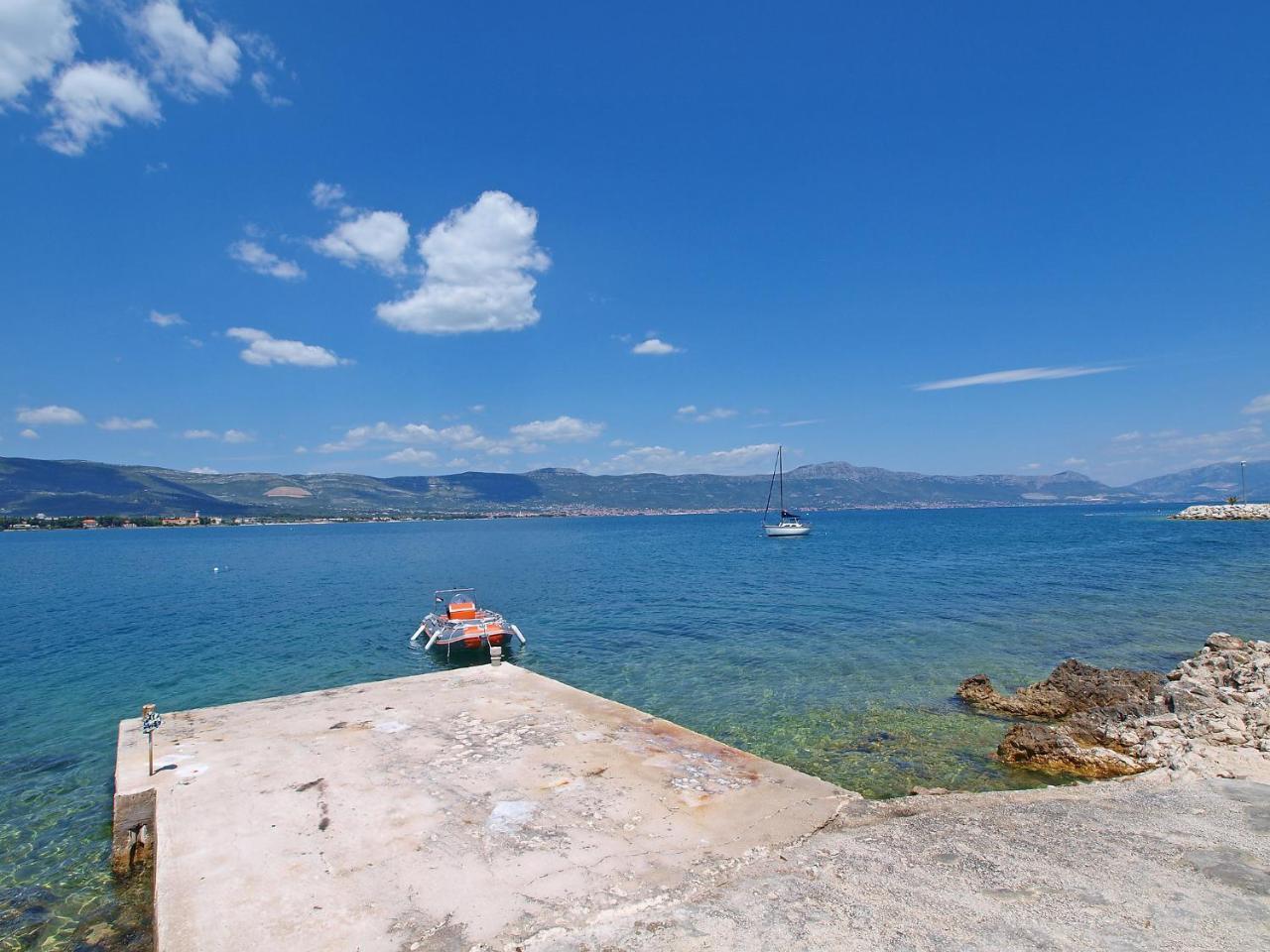 Apartment Mornar-3 By Interhome Trogir Bagian luar foto